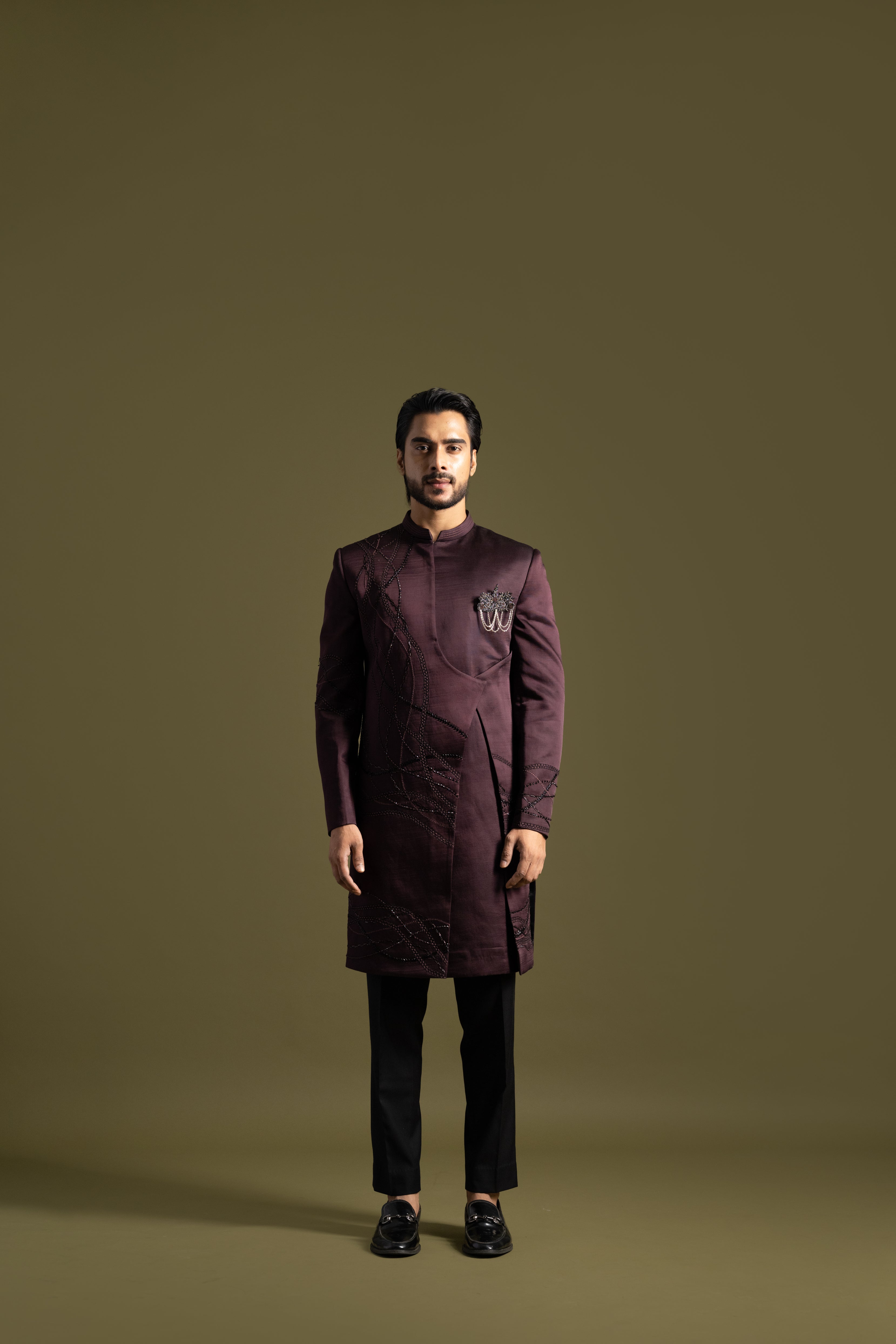 WINE LINEAR EMBROIDERED ACHKAN SET