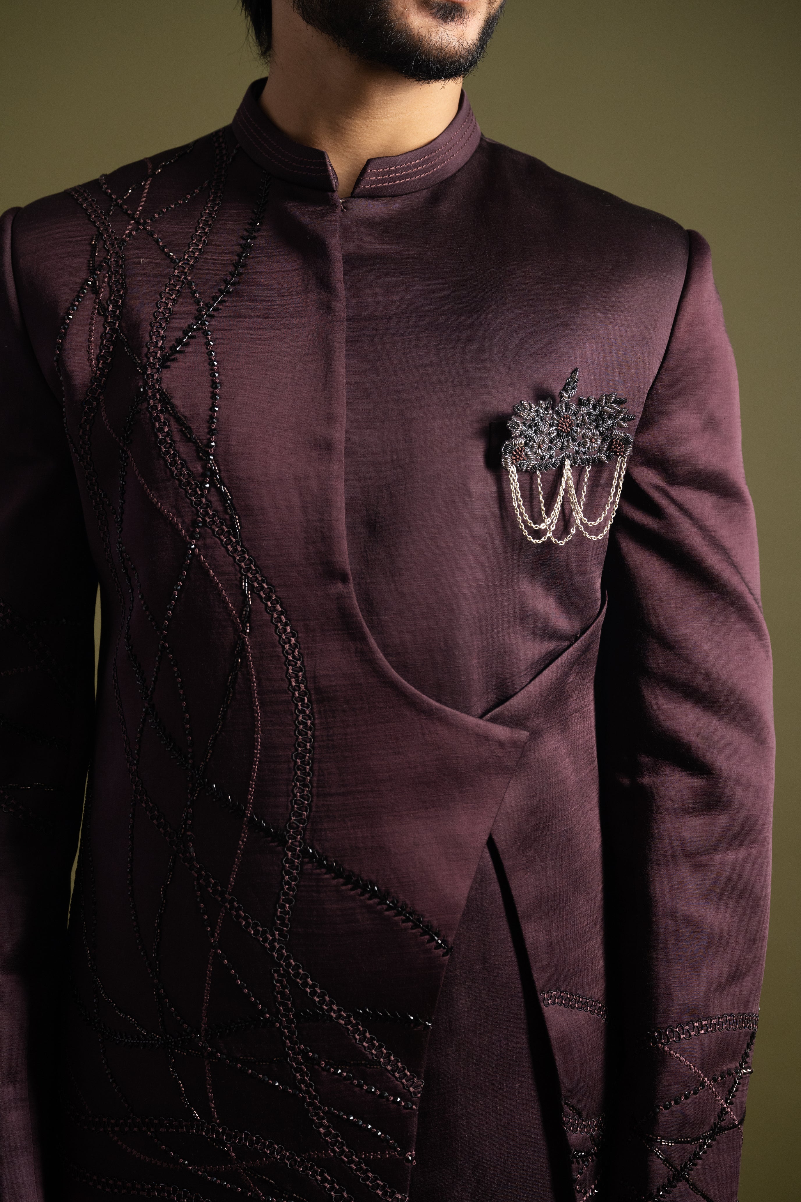 WINE LINEAR EMBROIDERED ACHKAN SET