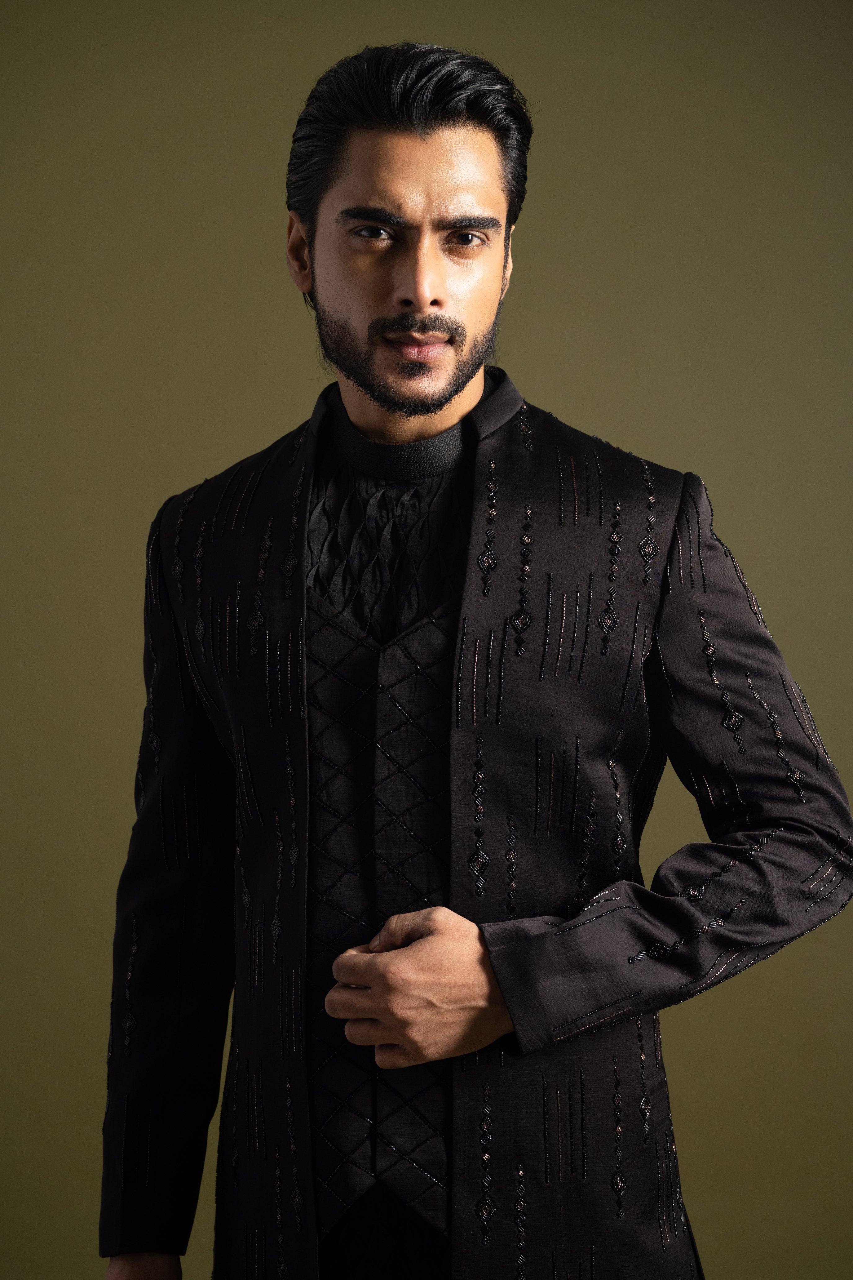 BLACK DOUBLE-PANELLED ACHKAN SET