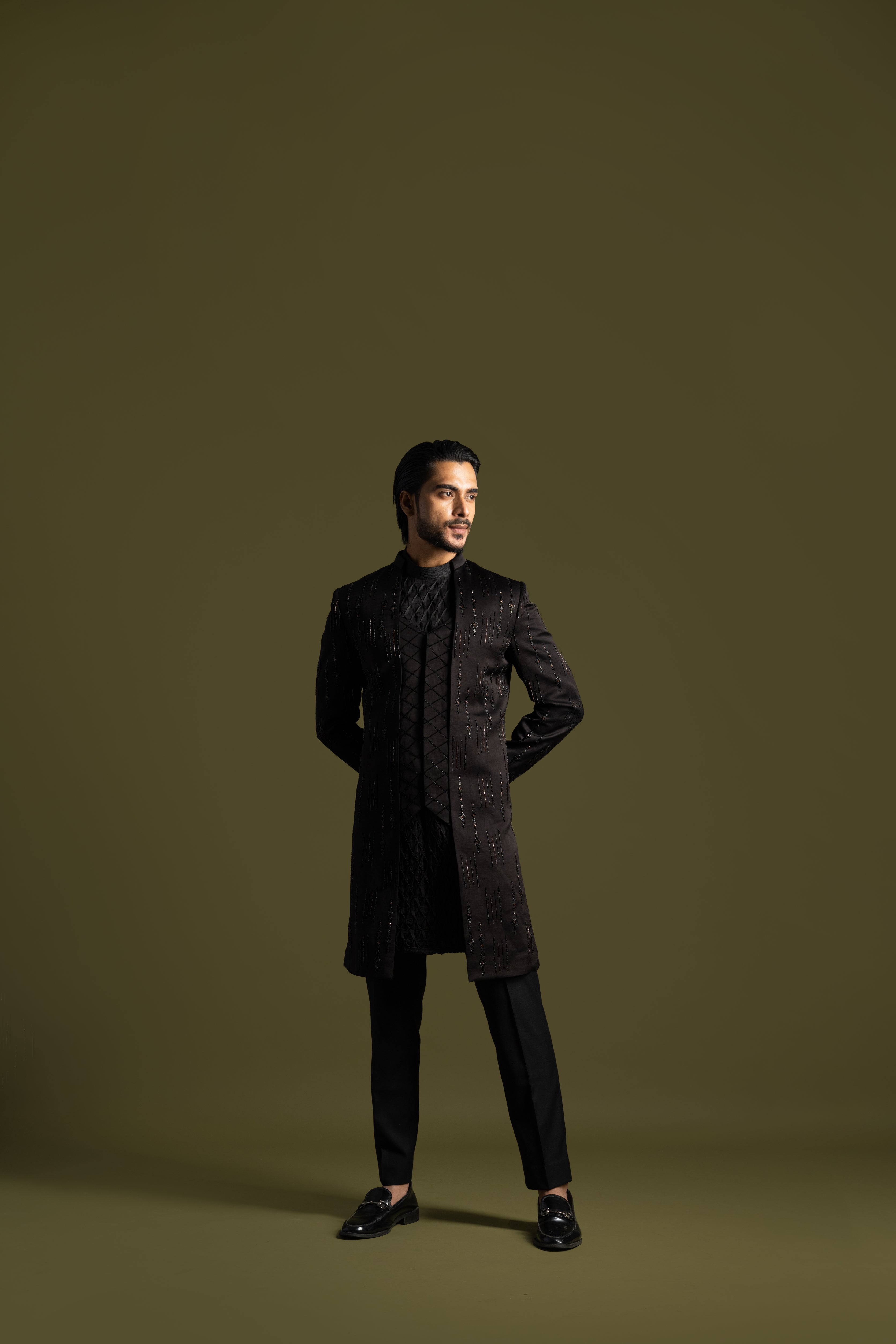 BLACK DOUBLE-PANELLED ACHKAN SET