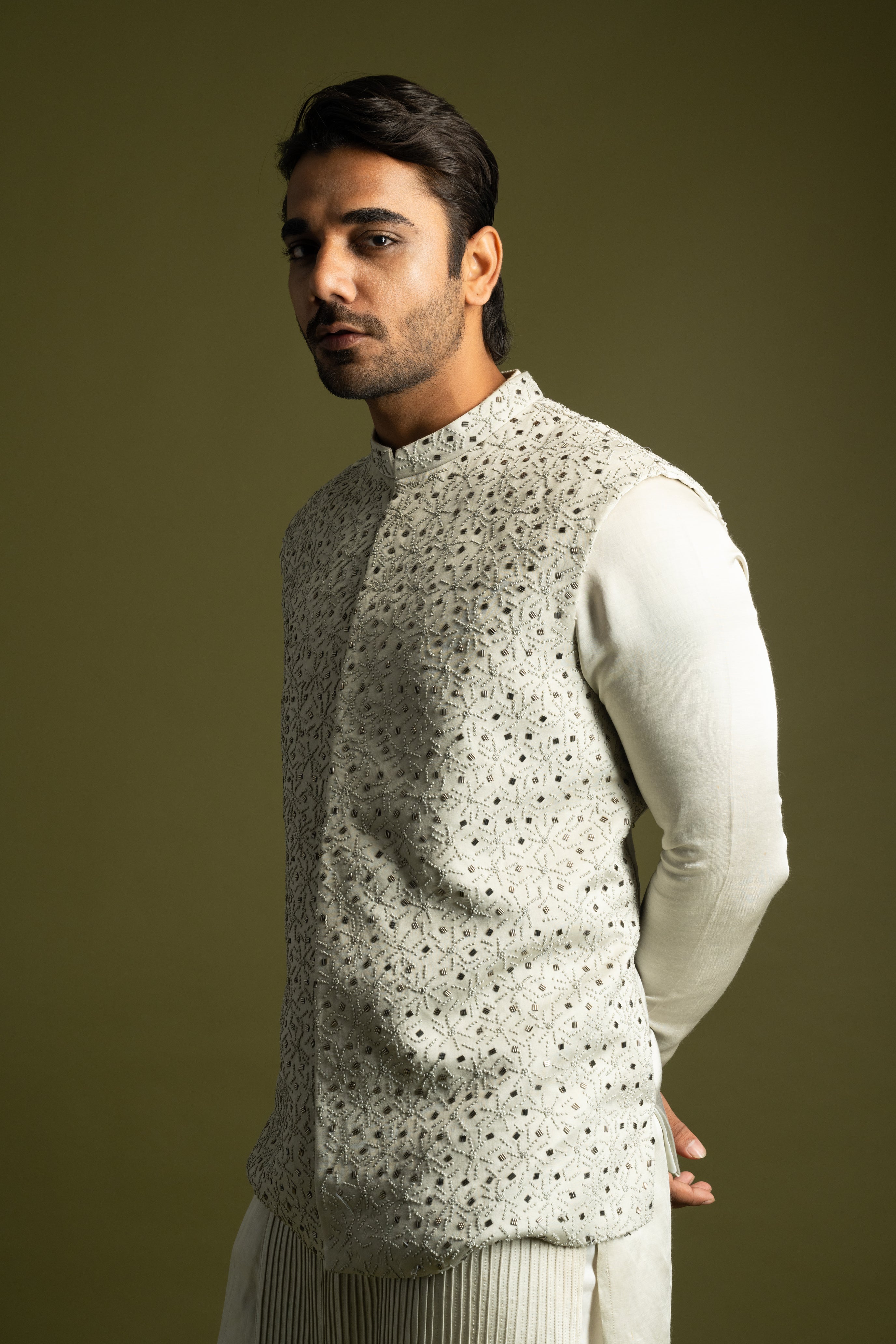 GREY FRENCHKNOT EMBROIDERED NEHRU KURTA SET