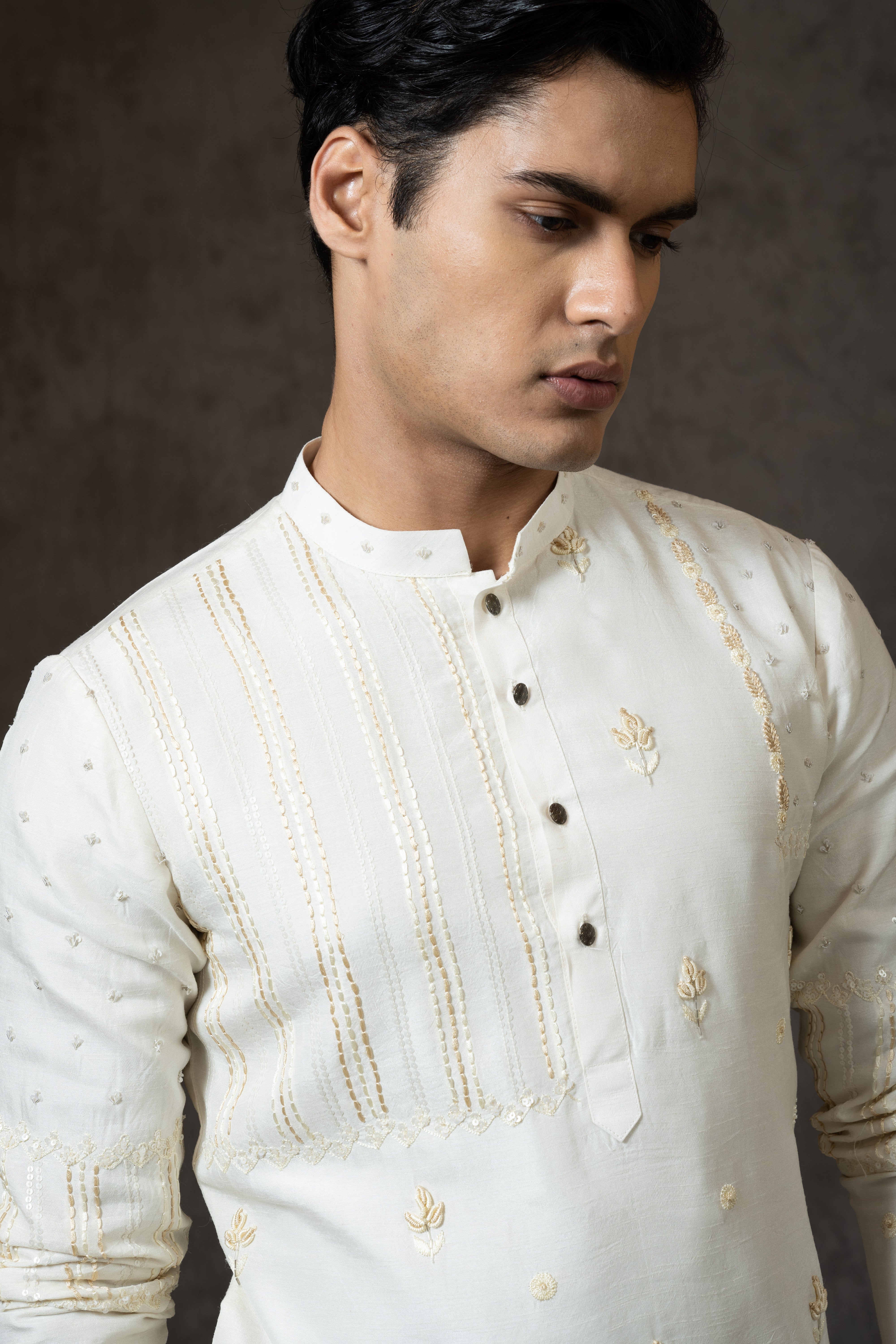 IVORY EMB KURTA