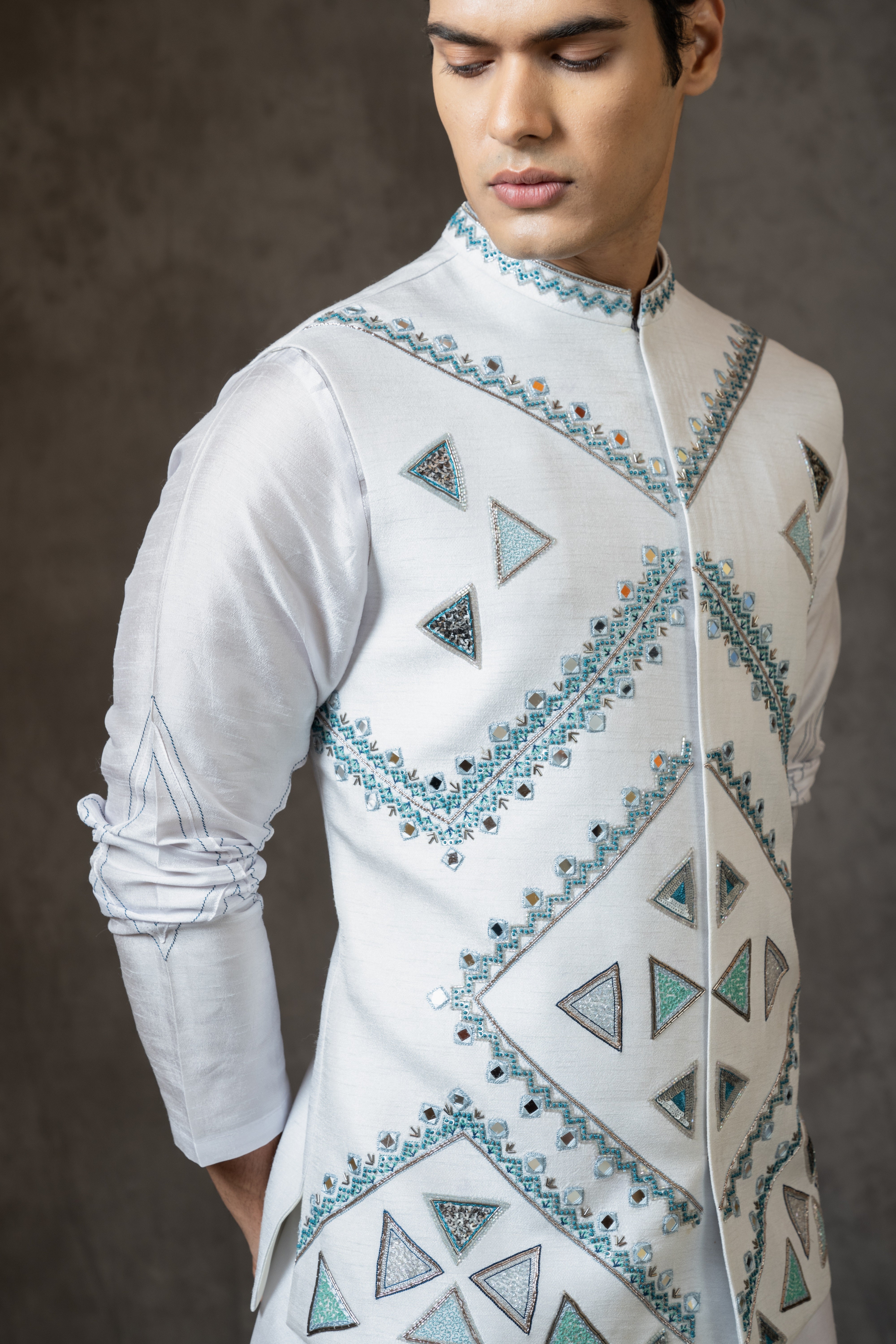 TRIANGULAR MIRRORWORK NEHRU KURTA SET