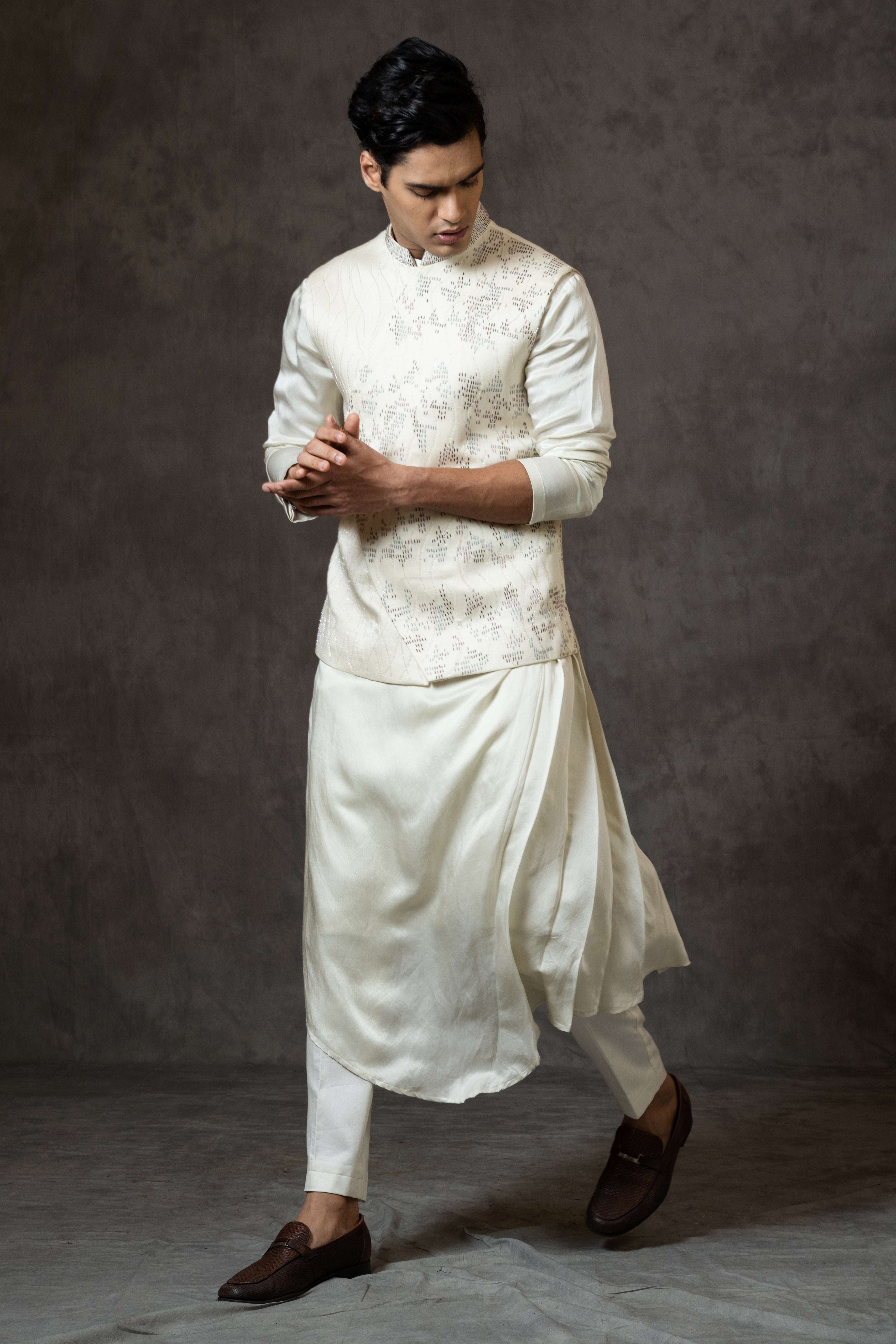 ASSYMETRIC KANTHA EMBROIDERED NEHRU KURTA SET