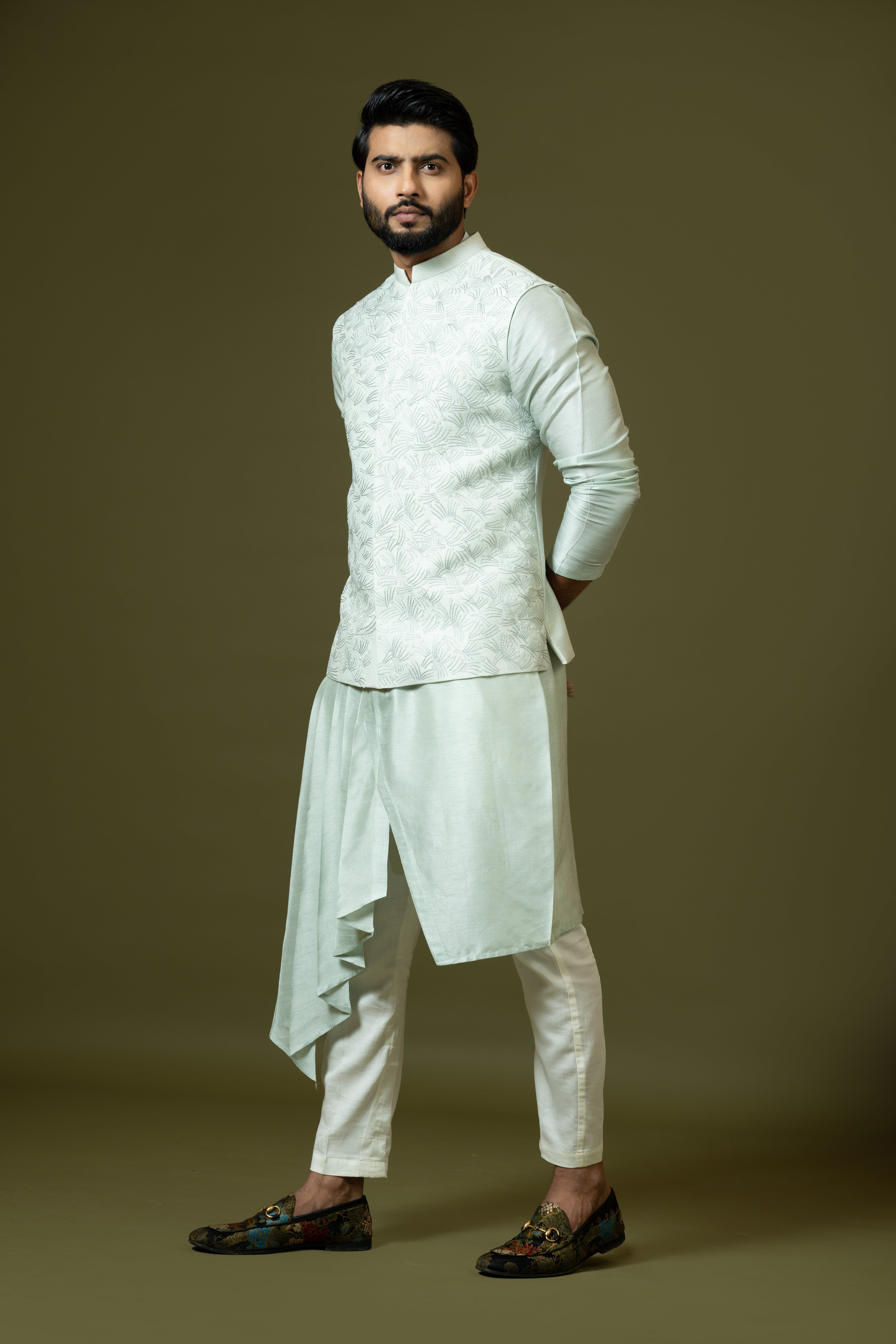 KR LEAF EMBROIDERED NEHRU KURTA SET