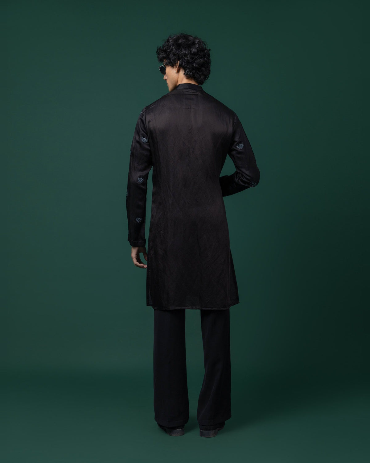 Ekkai kurta set by Paarsh Atelier, Aarohan collection - view 2