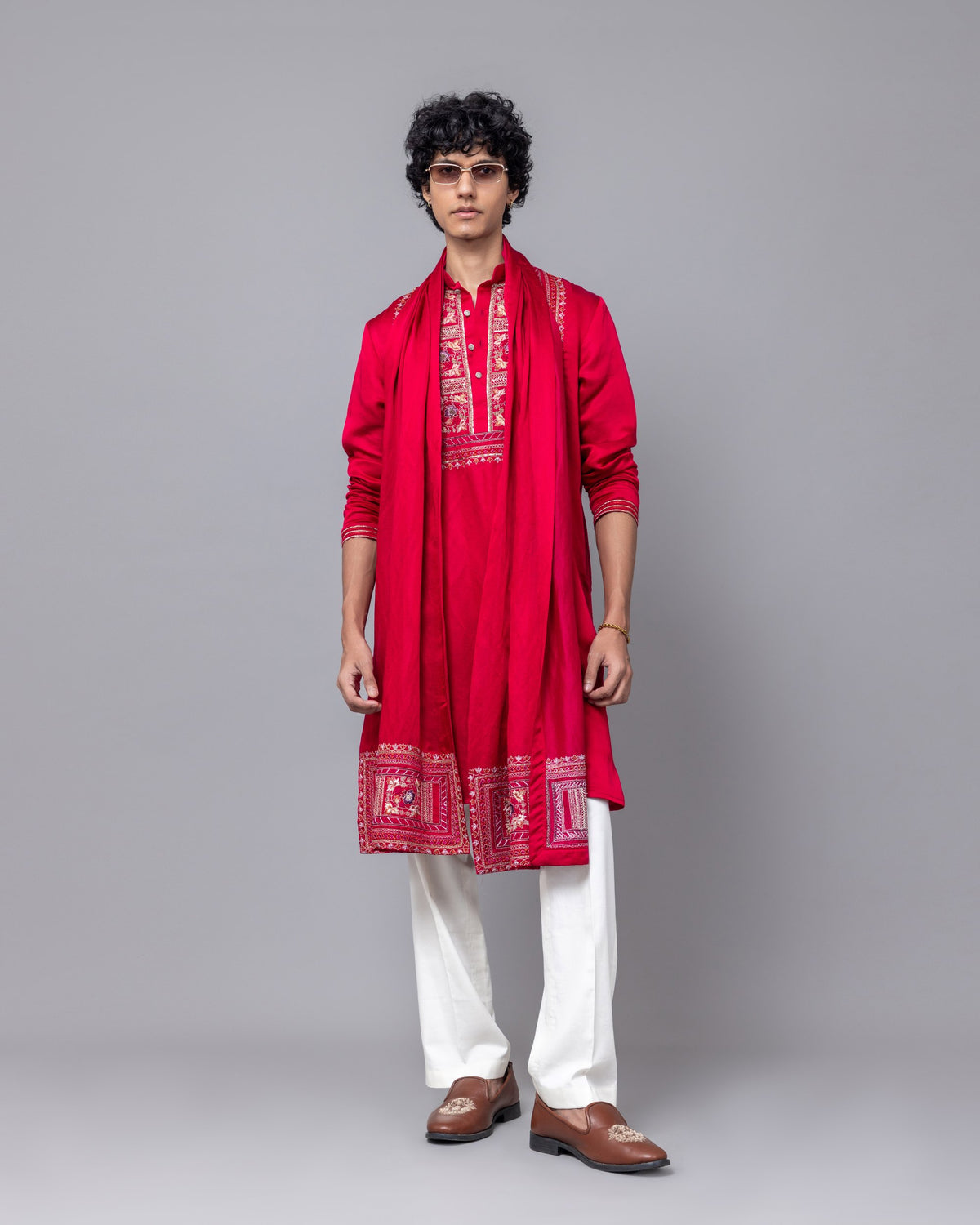 Fuchsia Opulence kurta set with dupatta by Paarsh Atelier, Aarohan collection
