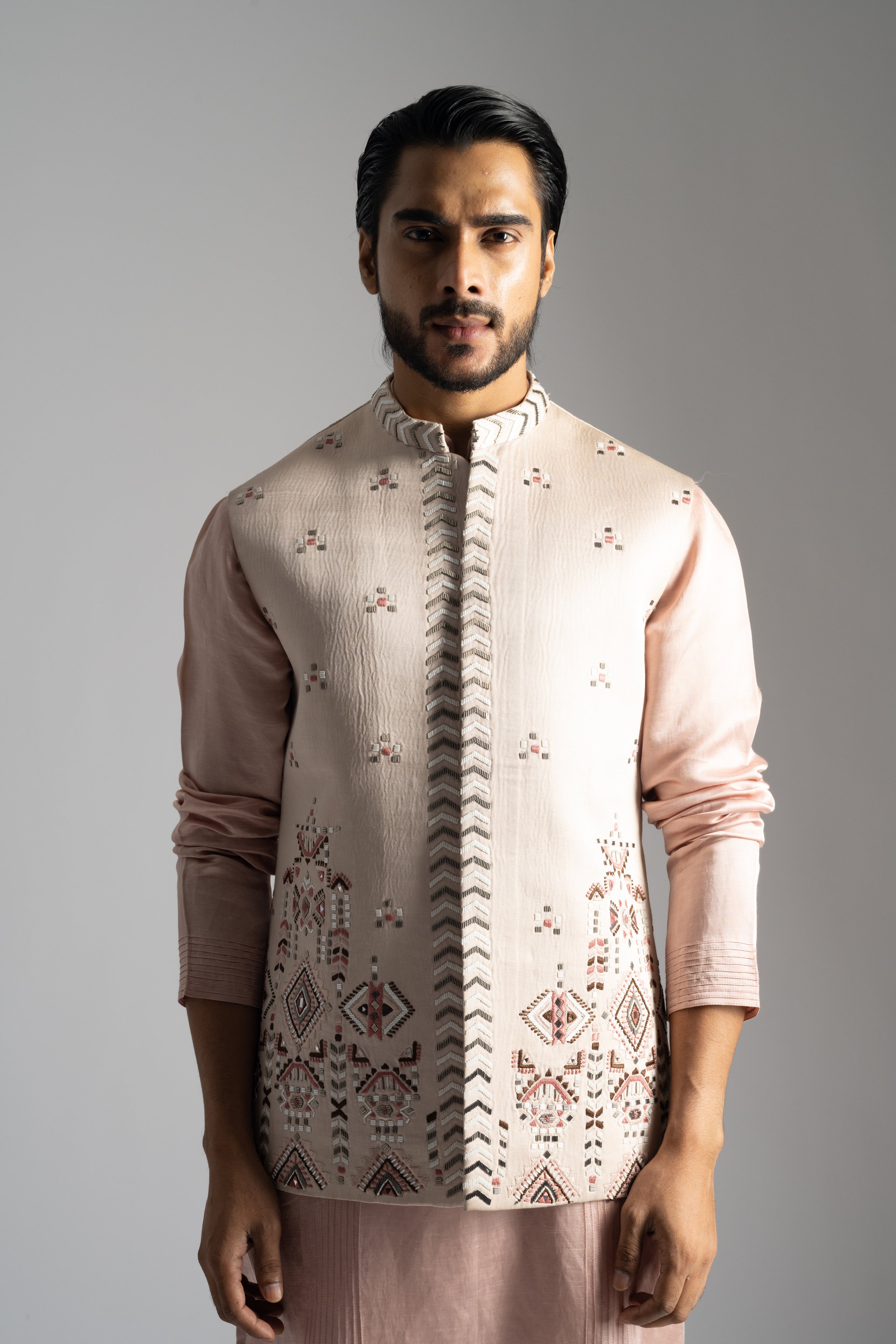 DUSTY PINK GEOOMETRIC THREADWORK NEHRU KURTA SET