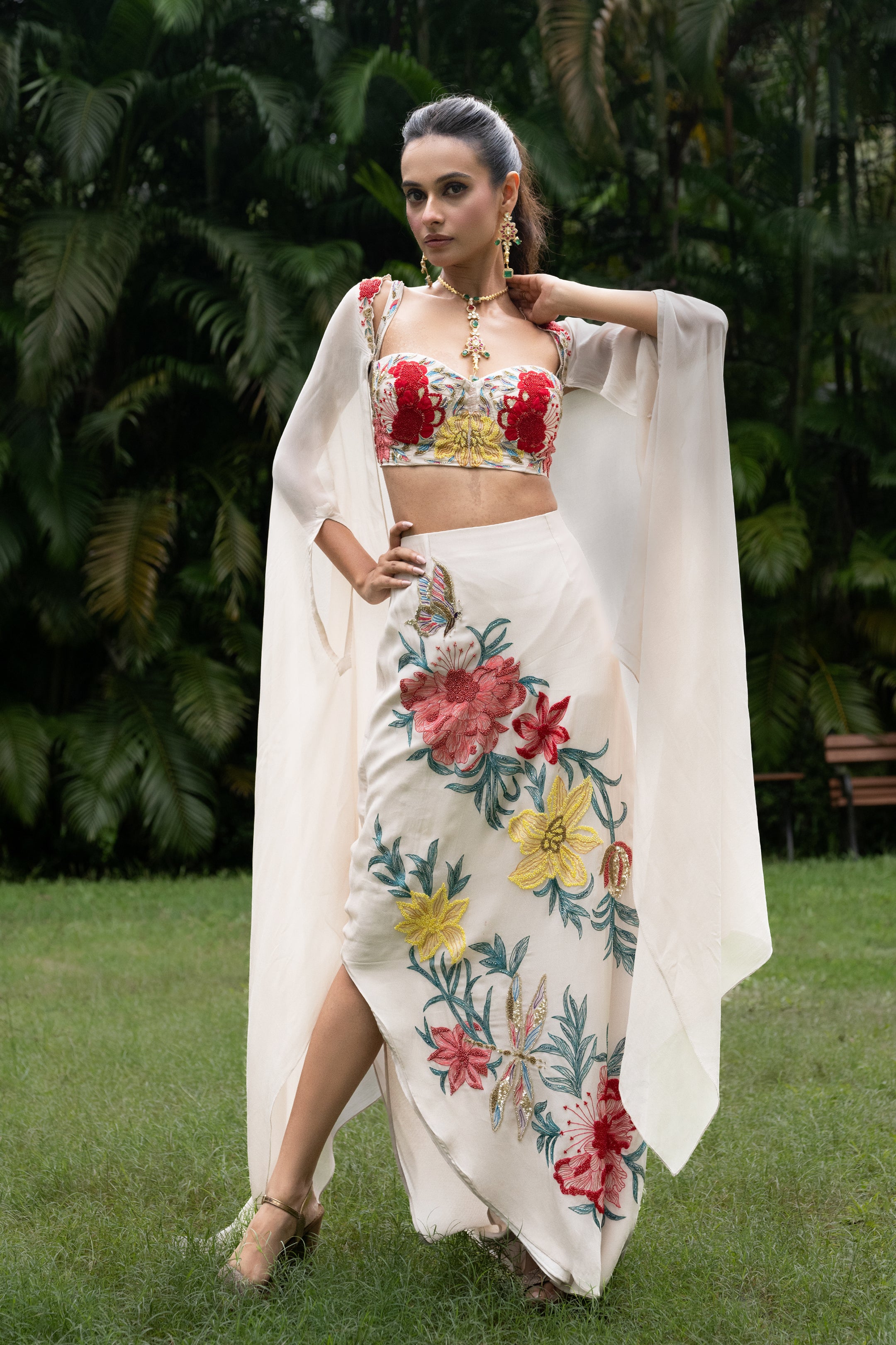 BUTTERFLY SKIRT CAPE SET