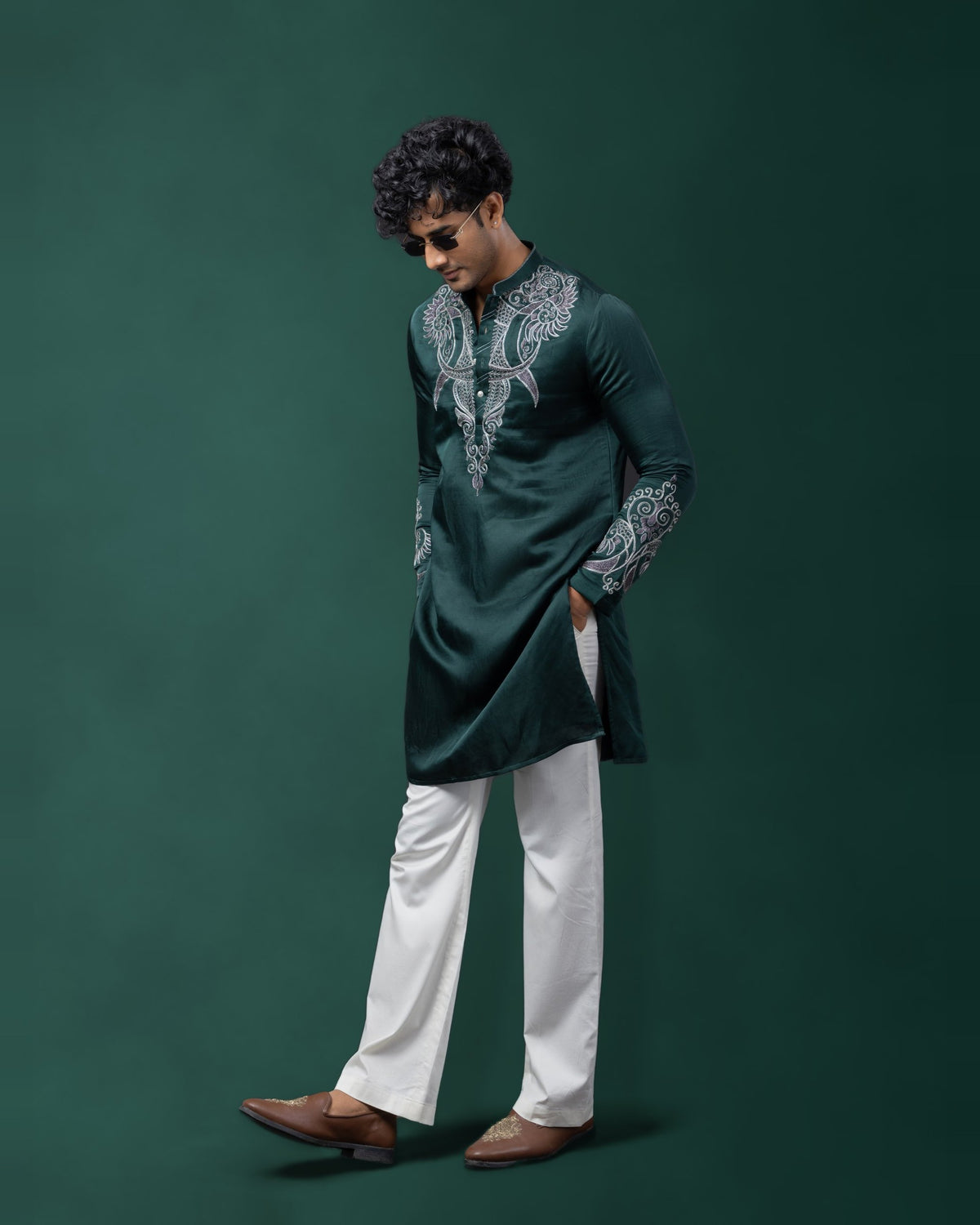 Emerald Plumage kurta set by Paarsh Atelier, Aarohan collection - view 3