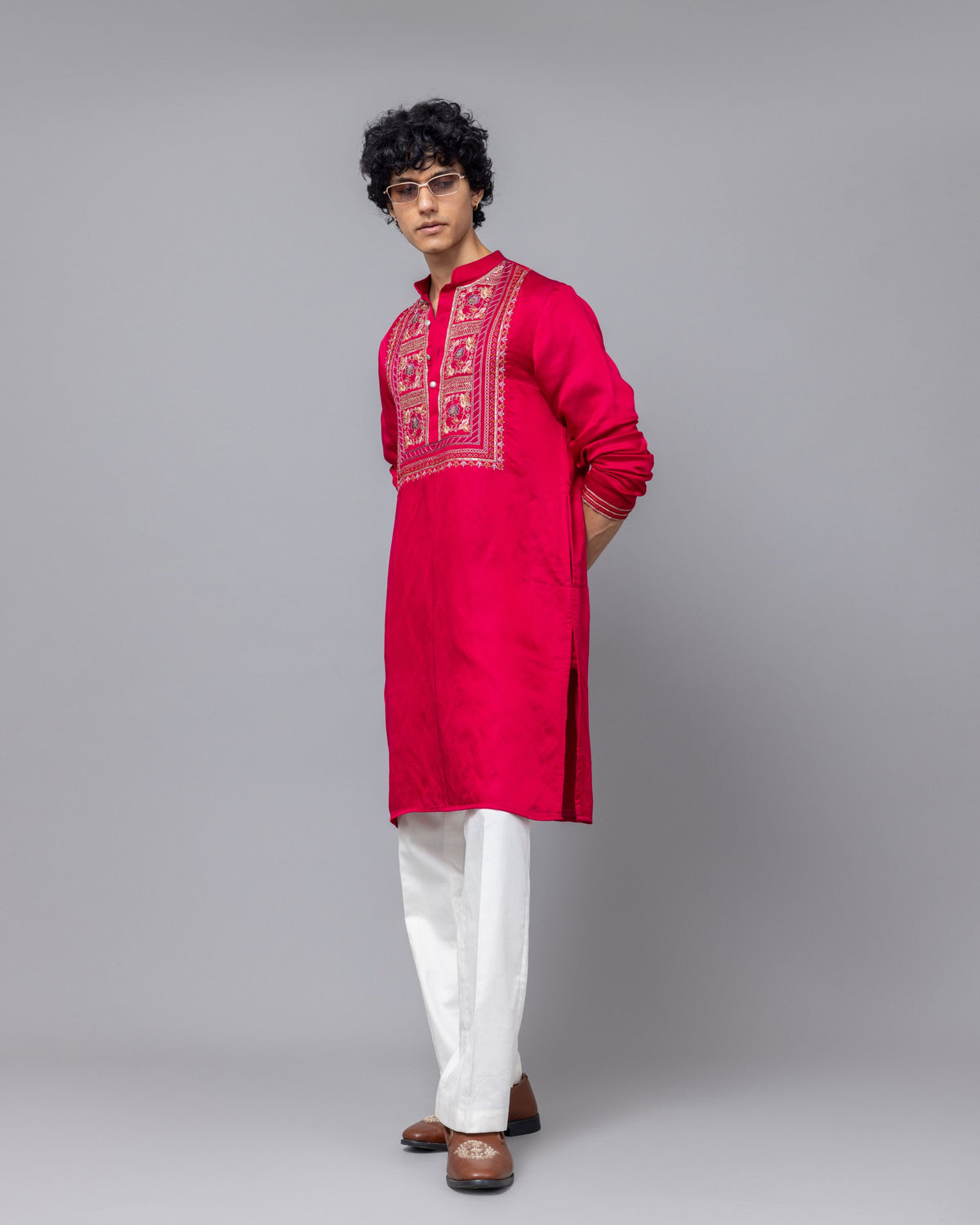 Fuchsia Opulence kurta set by Paarsh Atelier, Aarohan collection - view 2