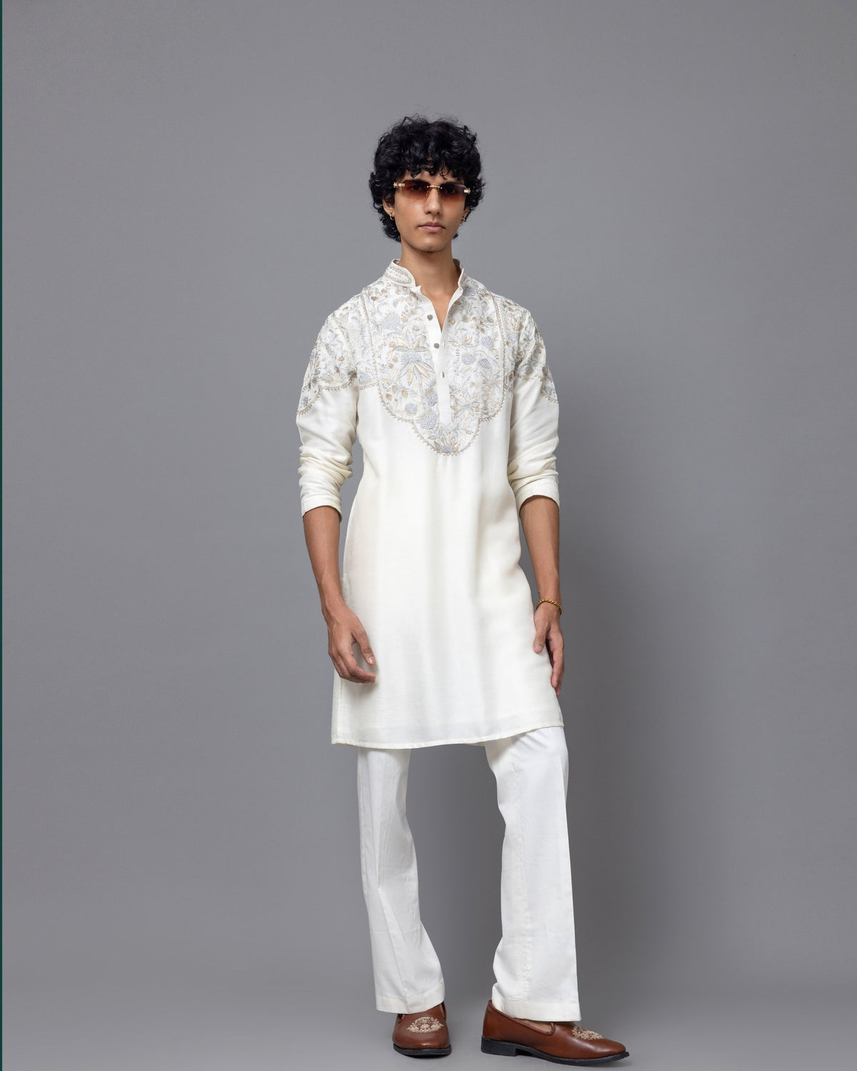 Ivory Arc kurta set by Paarsh Atelier, Aarohan collection
