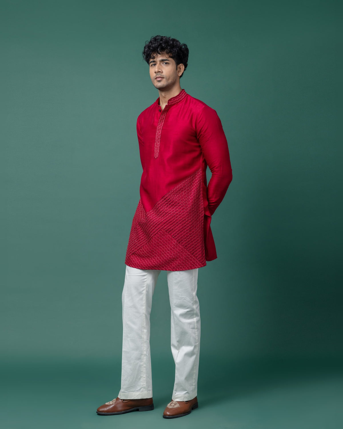 Ruby Matrix kurta set by Paarsh Atelier, Aarohan collection