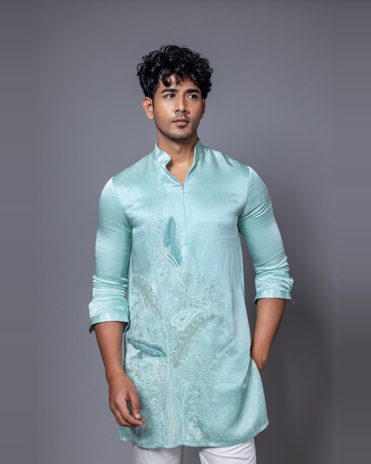 Turquoise Vertigo kurta set by Paarsh Atelier, Aarohan collection - view 4