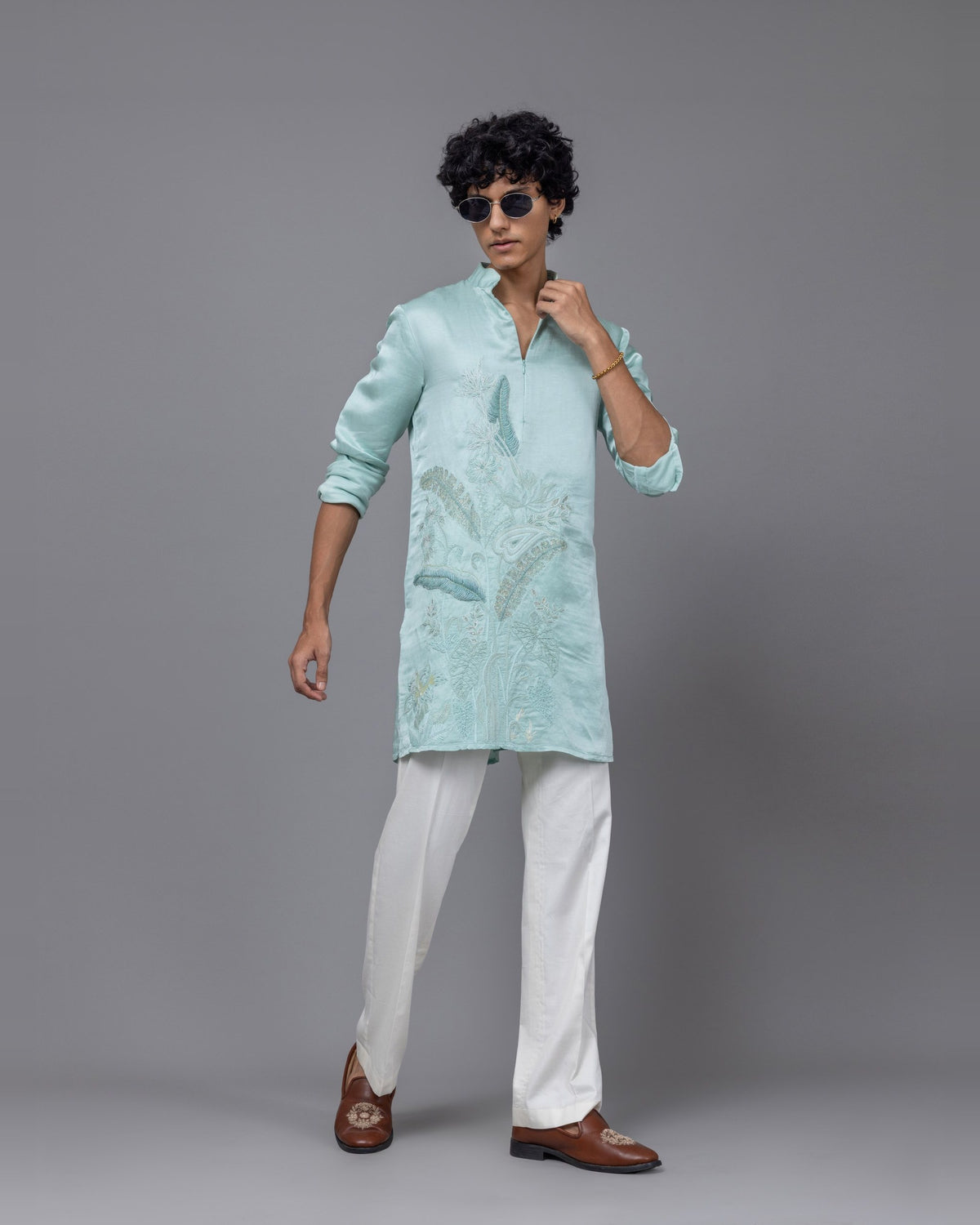 Turquoise Vertigo kurta set by Paarsh Atelier, Aarohan collection - view 5