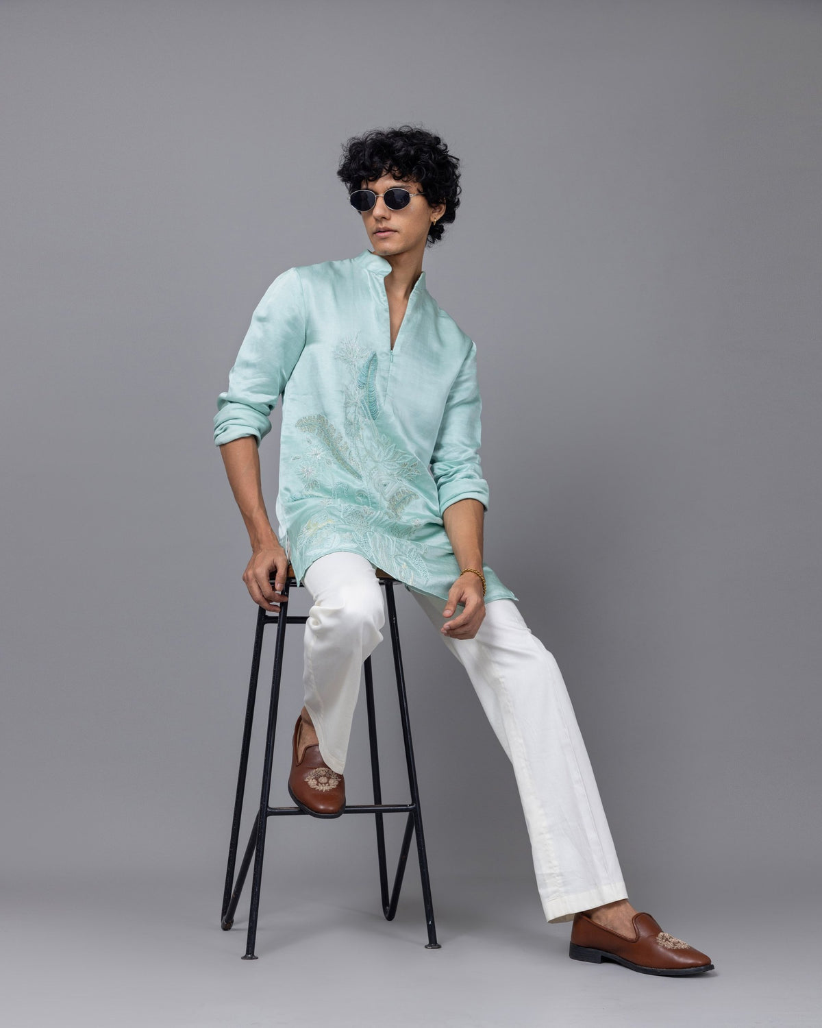 Turquoise Vertigo kurta set by Paarsh Atelier, Aarohan collection - view 15